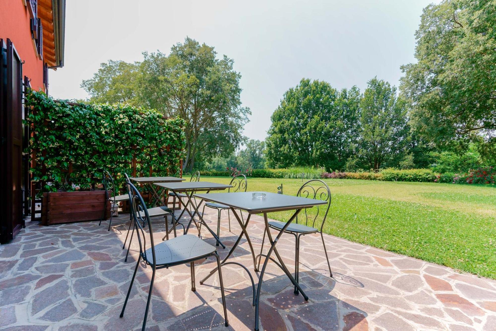 B&B Hole6 Castenaso Bagian luar foto